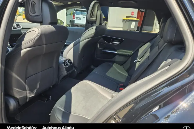Mercedes-Benz C 200 (Clasa C) din 2025 cu 52.124 km - oferta MER245763 - foto 9