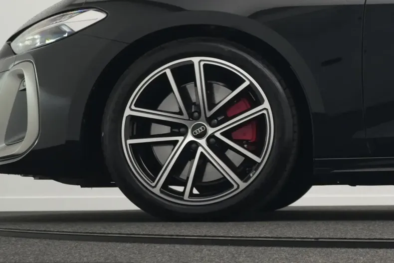 Audi A5 din 2025 cu 12.700 km - oferta AUD245773 - foto 43