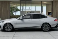 BMW 550 (Seria 5) din 2025 cu 32.952 km - oferta BMW245790 - foto 3