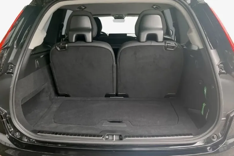 Volvo XC90 din 2025 cu 14.753 km - oferta VOL245796 - foto 5