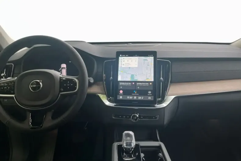 Volvo XC90 din 2025 cu 14.753 km - oferta VOL245796 - foto 8