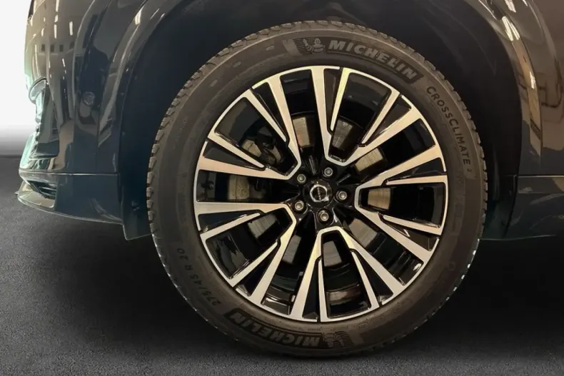 Volvo XC90 din 2023 cu 55.802 km - oferta VOL245797 - foto 13