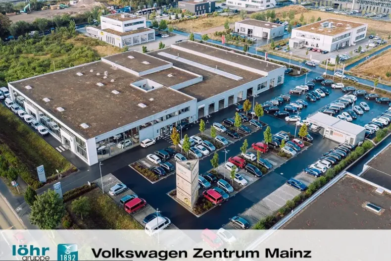 Volkswagen ID.4 din 2023 cu 31.937 km - oferta VOL245798 - foto 9