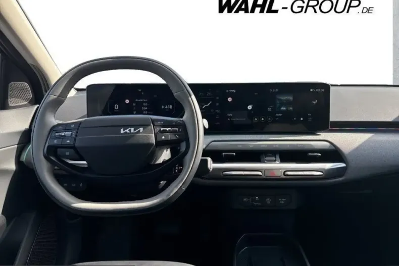Kia EV4 din 2025 cu 5.800 km - oferta KIA245799 - foto 9