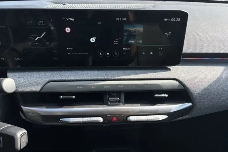 Kia EV4 din 2025 cu 5.800 km - oferta KIA245799 - foto 12
