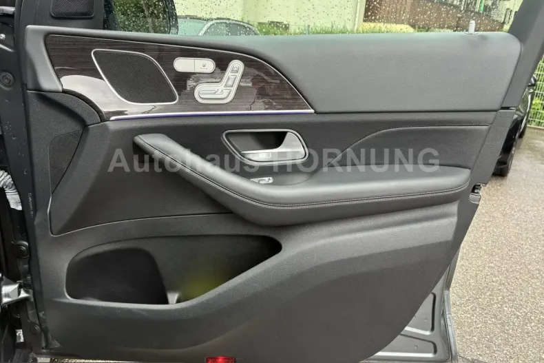 Mercedes-Benz GLE 400 (Clasa GLE) din 2023 cu 69.522 km - oferta MER245800 - foto 12