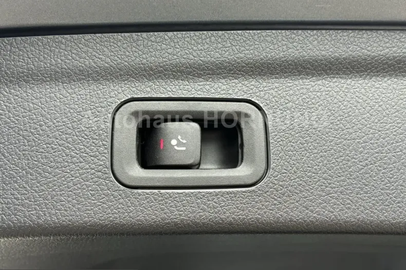 Mercedes-Benz GLE 400 (Clasa GLE) din 2023 cu 69.522 km - oferta MER245800 - foto 21