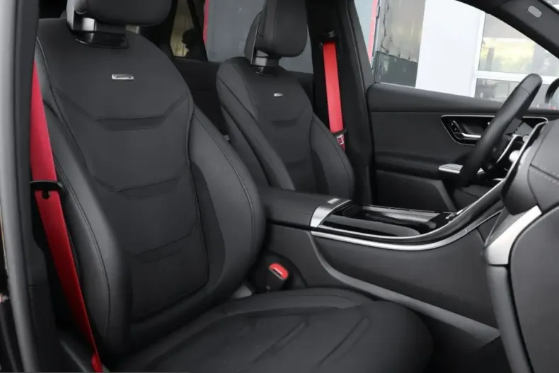 Mercedes-Benz GLC 43 AMG (Clasa GLC) din 2025 cu 20.542 km - oferta MER245802 - foto 6