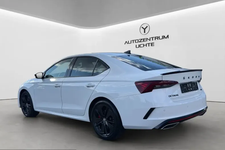 Skoda Octavia din 2023 cu 29.900 km - oferta SKO245809 - foto 5