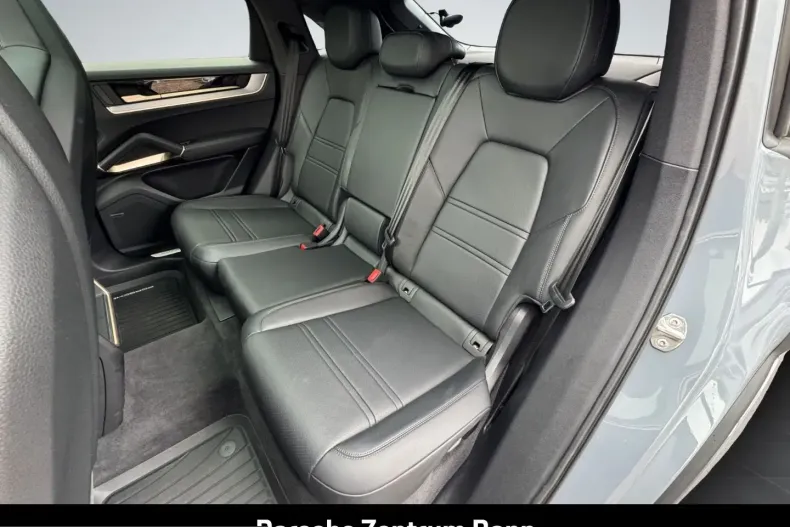 Porsche Cayenne din 2025 cu 13.350 km - oferta POR245813 - foto 13