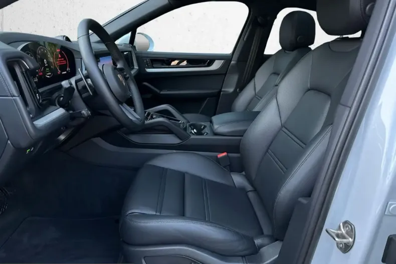 Porsche Cayenne din 2025 cu 18.700 km - oferta POR245815 - foto 18
