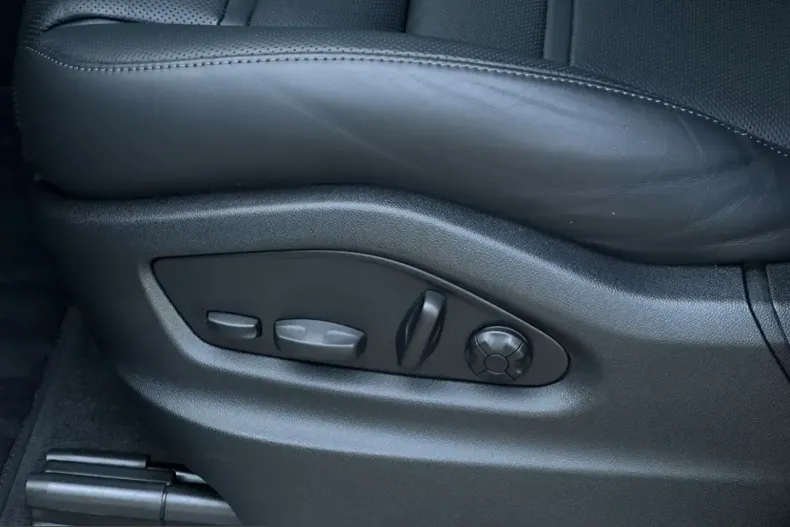 Porsche Cayenne din 2025 cu 18.700 km - oferta POR245815 - foto 24