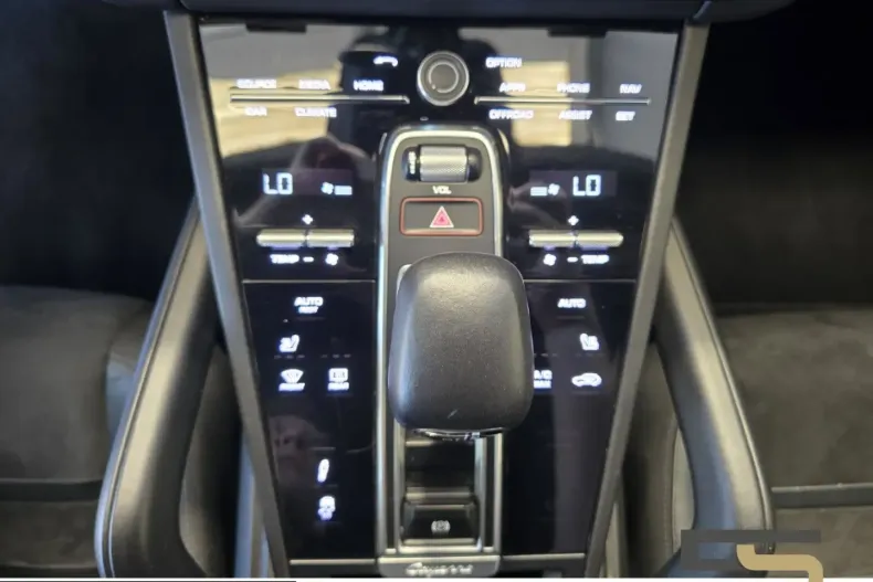 Porsche Cayenne din 2023 cu 71.986 km - oferta POR245817 - foto 10