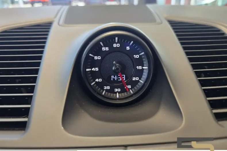 Porsche Cayenne din 2023 cu 71.986 km - oferta POR245817 - foto 11
