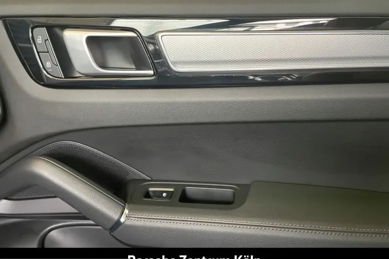 Porsche Cayenne din 2023 cu 20.280 km - oferta POR245818 - foto 20