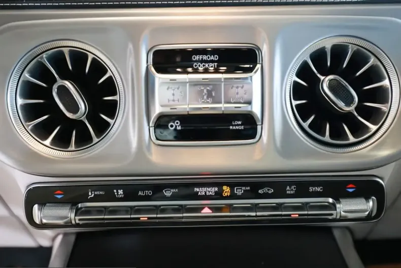 Mercedes-Benz G 63 AMG (Clasa G) din 2024 cu 12.817 km - oferta MER245824 - foto 13