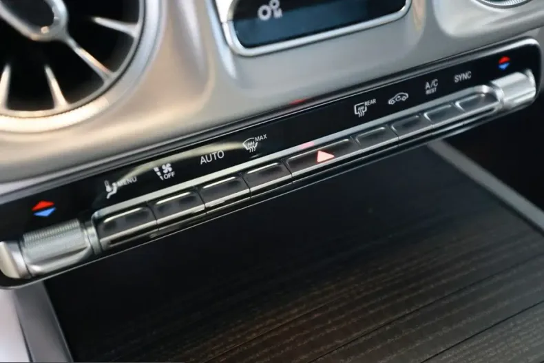 Mercedes-Benz G 63 AMG (Clasa G) din 2024 cu 12.817 km - oferta MER245824 - foto 14
