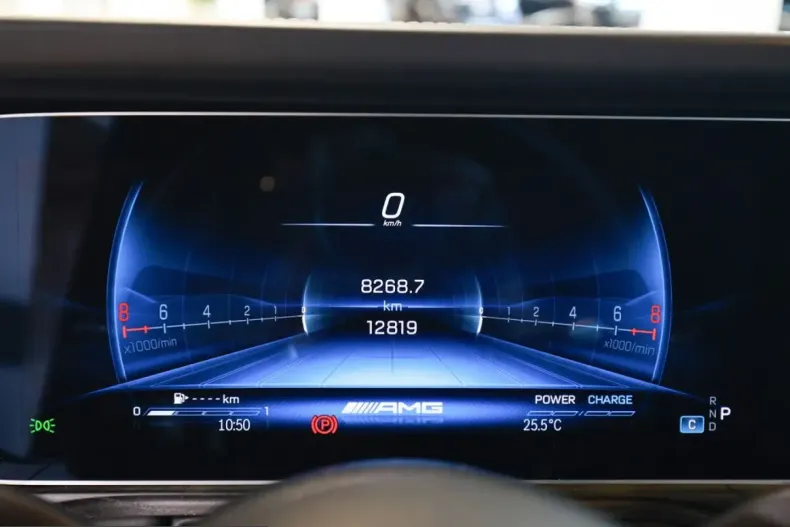 Mercedes-Benz G 63 AMG (Clasa G) din 2024 cu 12.817 km - oferta MER245824 - foto 18