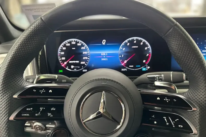 Mercedes-Benz G 63 AMG (Clasa G) din 2025 cu 30.615 km - oferta MER245825 - foto 8