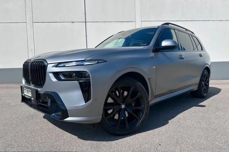 BMW X7 (Seria X) din 2025 cu 8.550 km - oferta BMW245830 - foto 1