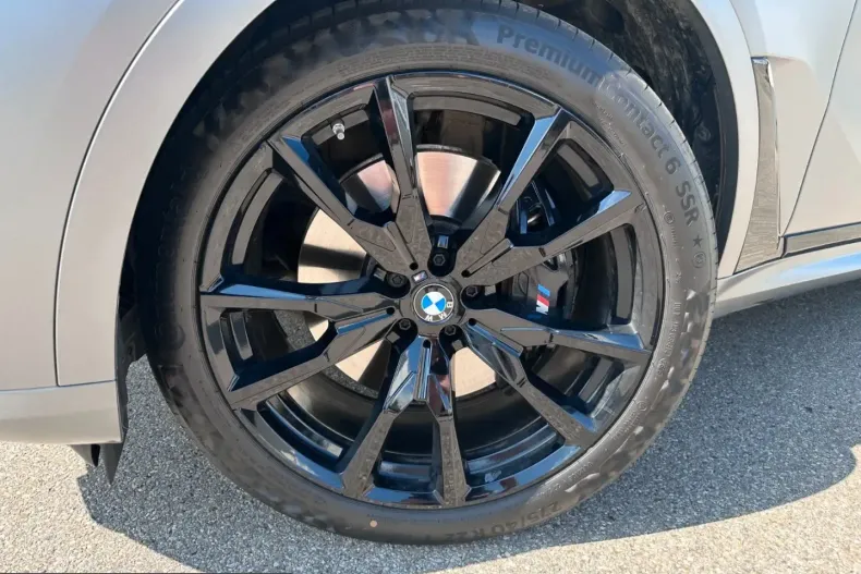 BMW X7 (Seria X) din 2025 cu 8.550 km - oferta BMW245830 - foto 3