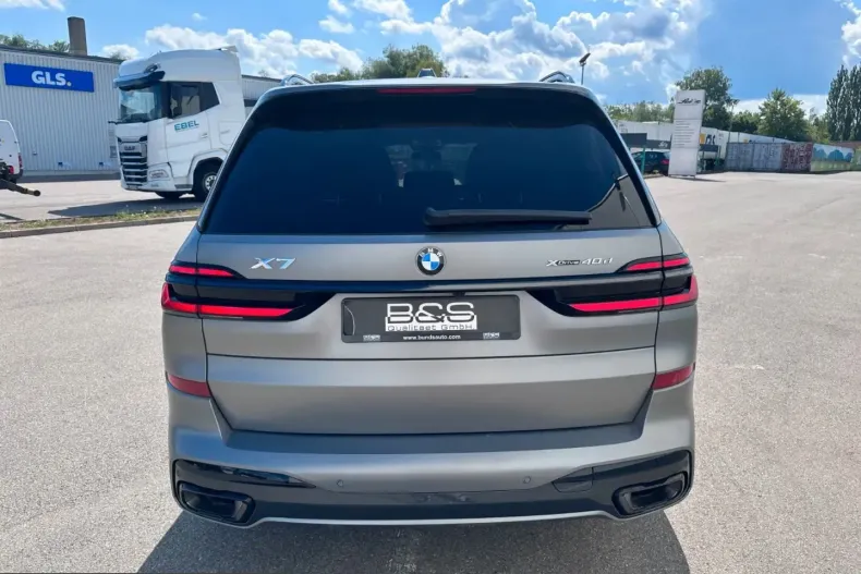 BMW X7 (Seria X) din 2025 cu 8.550 km - oferta BMW245830 - foto 7