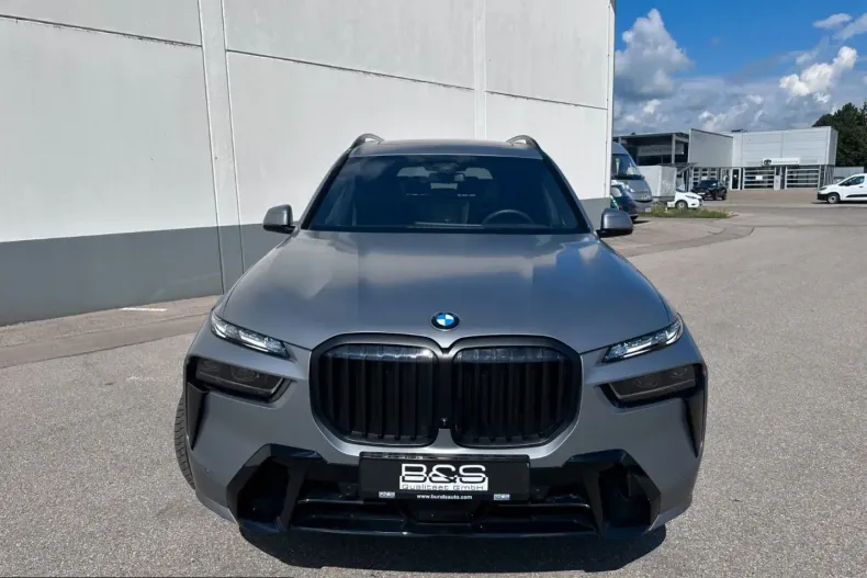 BMW X7 (Seria X) din 2025 cu 8.550 km - oferta BMW245830 - foto 11