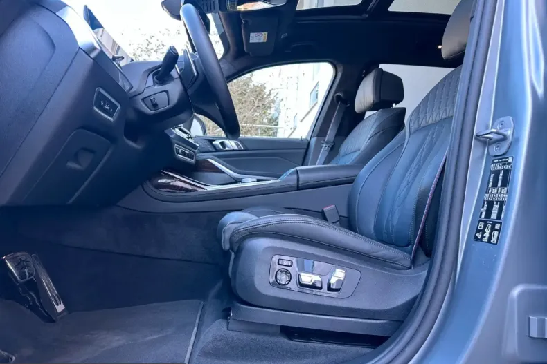 BMW X7 (Seria X) din 2025 cu 8.550 km - oferta BMW245830 - foto 18
