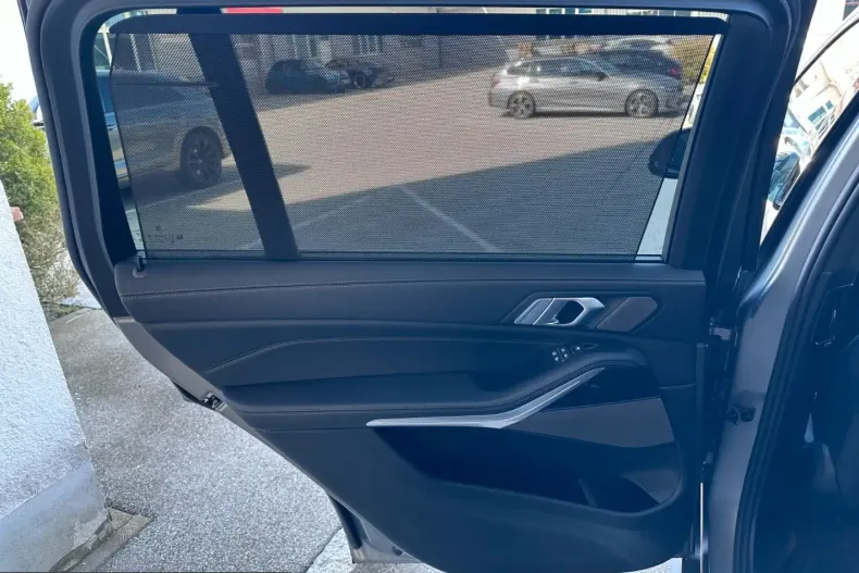 BMW X7 (Seria X) din 2025 cu 8.550 km - oferta BMW245830 - foto 27