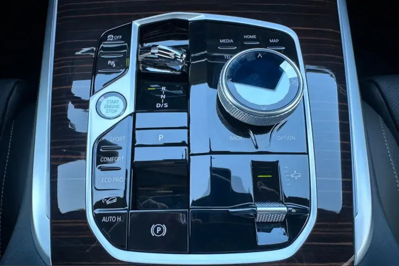 BMW X7 (Seria X) din 2025 cu 8.550 km - oferta BMW245830 - foto 34