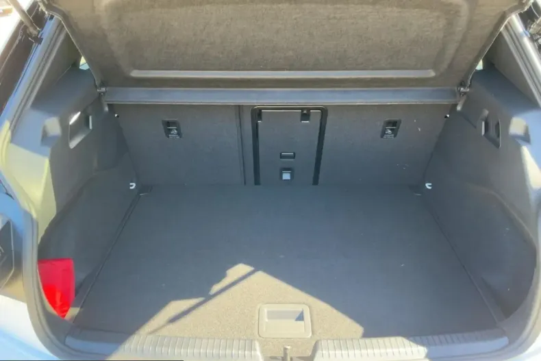 Volkswagen ID.3 din 2025 cu 2.015 km - oferta VOL245831 - foto 14