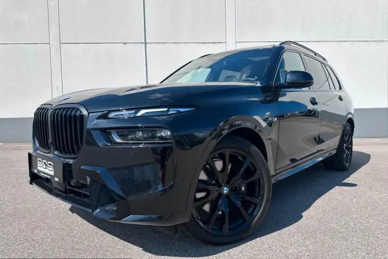 BMW X7 (Seria X) din 2025 cu 6.950 km - oferta BMW245832 - foto 1