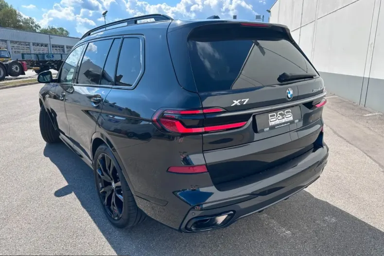 BMW X7 (Seria X) din 2025 cu 6.950 km - oferta BMW245832 - foto 6