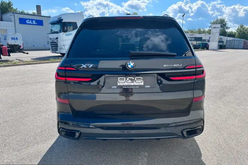 BMW X7 (Seria X) din 2025 cu 6.950 km - oferta BMW245832 - foto 7