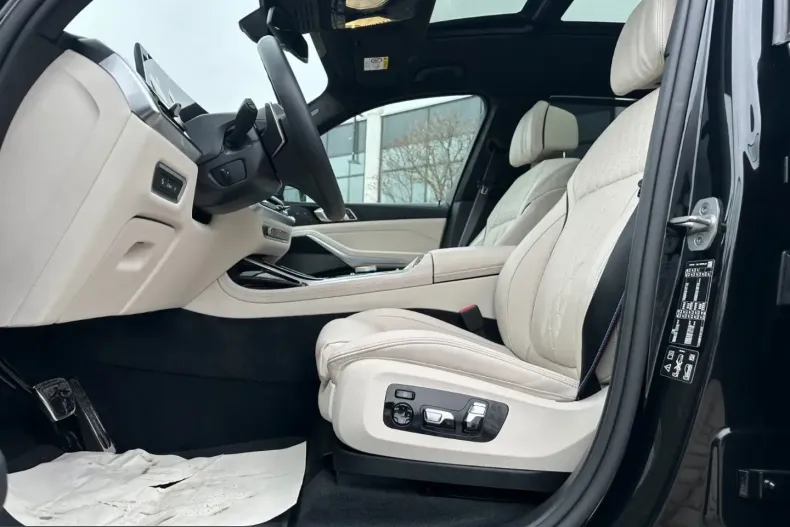 BMW X7 (Seria X) din 2025 cu 6.950 km - oferta BMW245832 - foto 19
