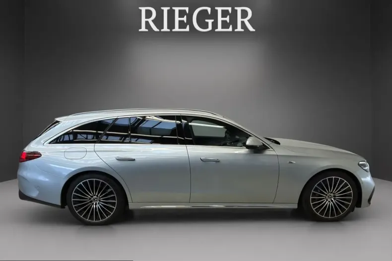Mercedes-Benz E 300 (Clasa E) din 2025 cu 24.430 km - oferta MER245840 - foto 14