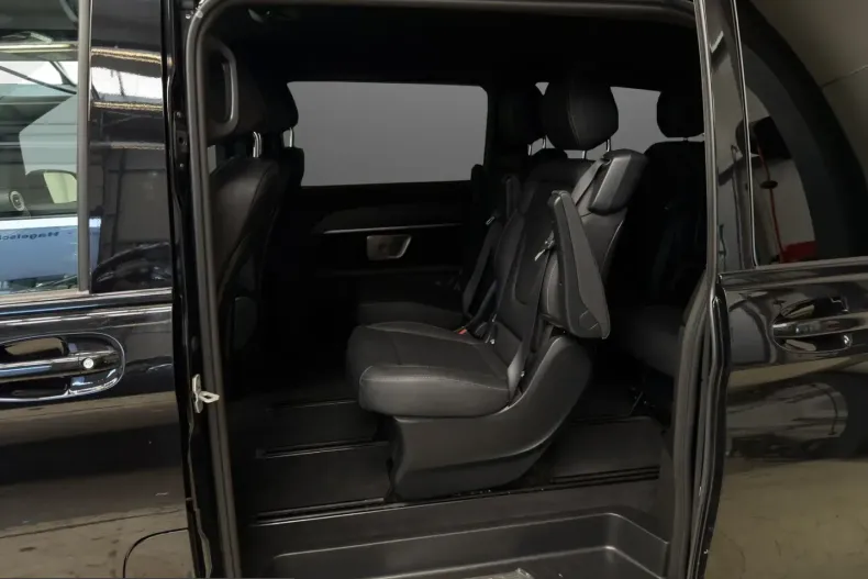 Mercedes-Benz V 300 (Clasa V) din 2025 cu 24.250 km - oferta MER245843 - foto 8