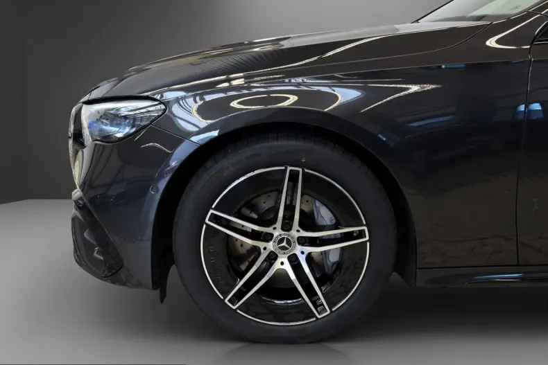 Mercedes-Benz E 200 (Clasa E) din 2025 cu 22.500 km - oferta MER245845 - foto 4