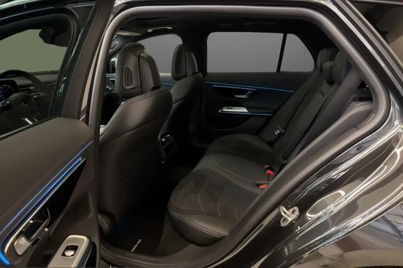 Mercedes-Benz E 200 (Clasa E) din 2025 cu 22.500 km - oferta MER245845 - foto 8