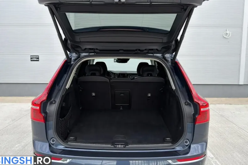 Volvo XC60 din 2021 cu 100.986 km - oferta VOL245852 - foto 7