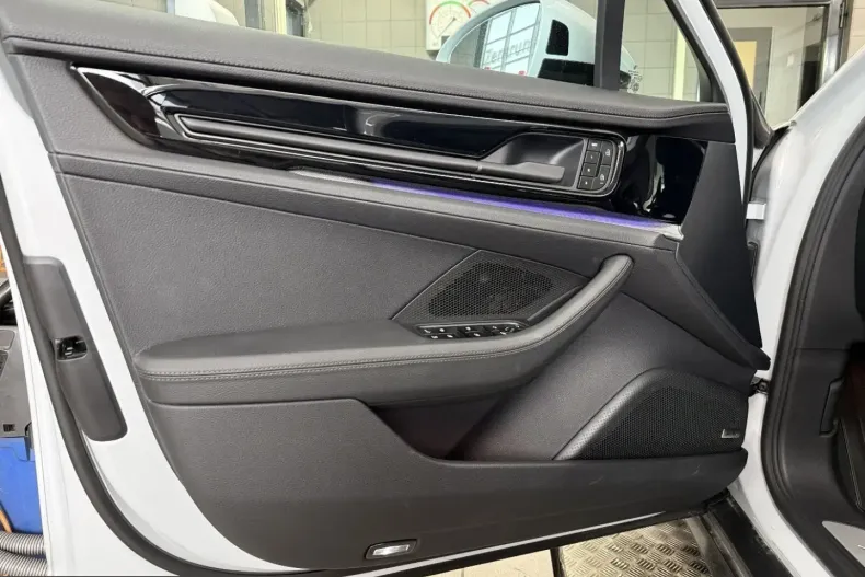 Porsche Panamera din 2024 cu 20.100 km - oferta POR245861 - foto 21