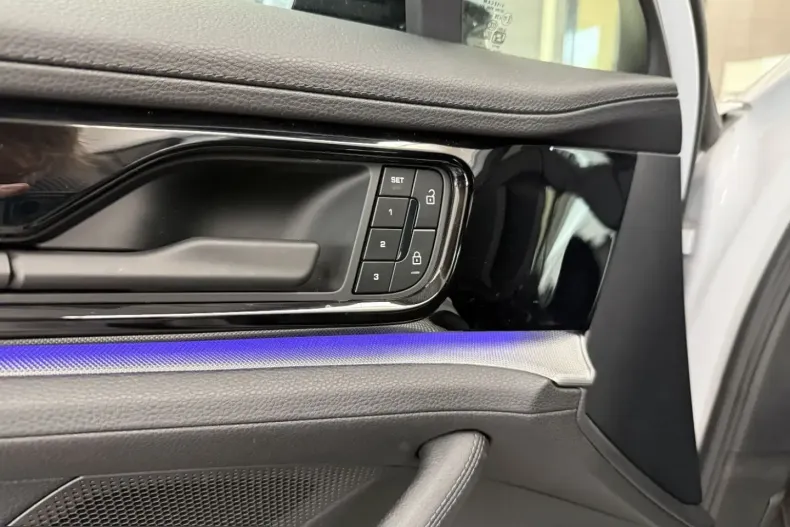 Porsche Panamera din 2024 cu 20.100 km - oferta POR245861 - foto 30