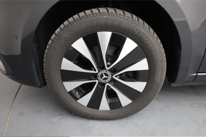 Mercedes-Benz V 220 (Clasa V) din 2024 cu 26.250 km - oferta MER245866 - foto 29