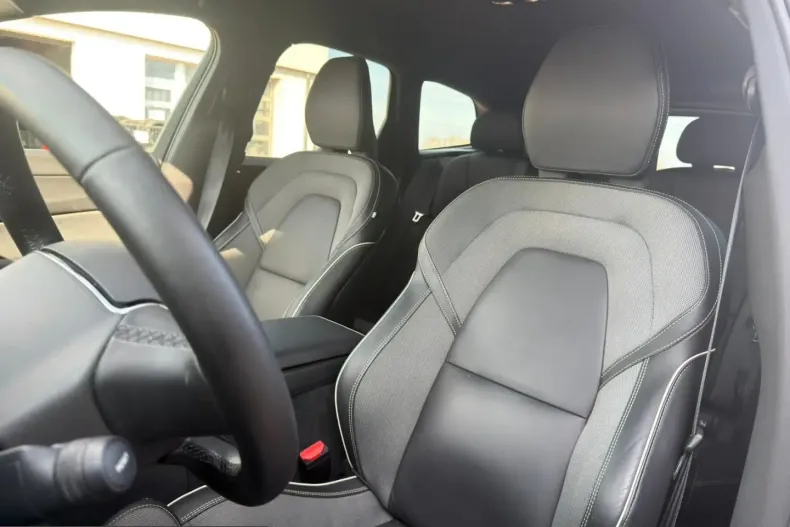 Volvo XC60 din 2024 cu 56.390 km - oferta VOL245873 - foto 13