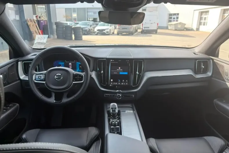 Volvo XC60 din 2024 cu 56.390 km - oferta VOL245873 - foto 20