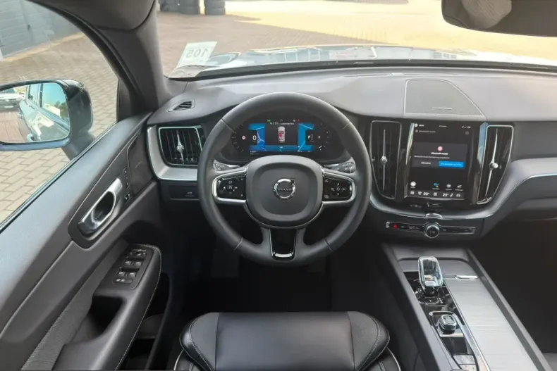 Volvo XC60 din 2024 cu 56.390 km - oferta VOL245873 - foto 21