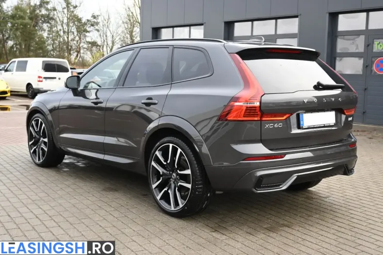 Volvo XC60 din 2024 cu 10.730 km - oferta VOL245874 - foto 3