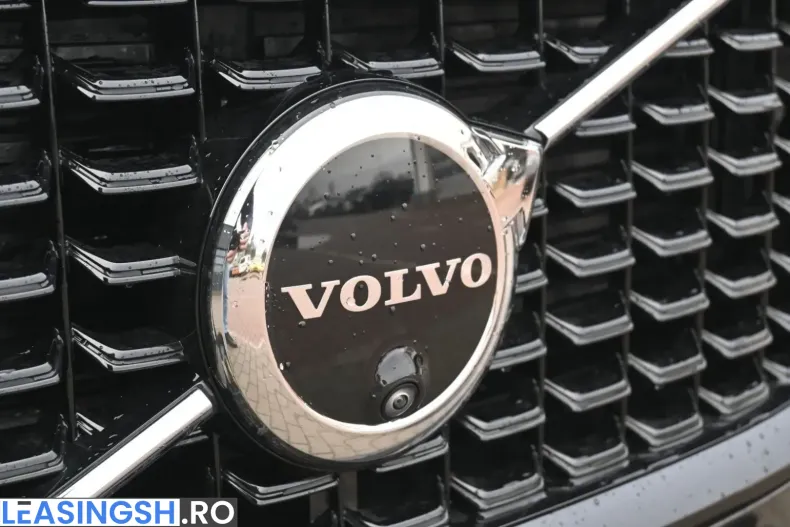 Volvo XC60 din 2024 cu 10.730 km - oferta VOL245874 - foto 9