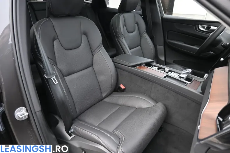 Volvo XC60 din 2024 cu 10.730 km - oferta VOL245874 - foto 14