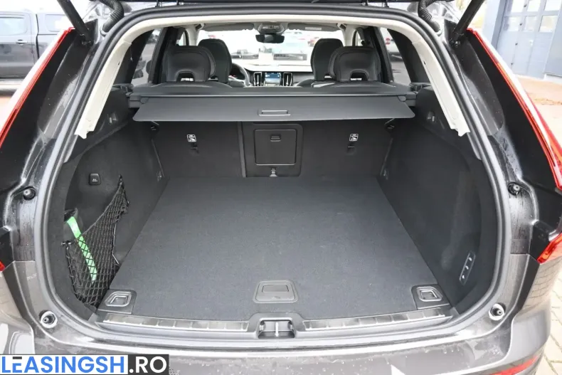 Volvo XC60 din 2024 cu 10.730 km - oferta VOL245874 - foto 16